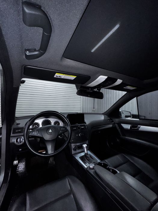 Мерседес с300 99350км, 2 власники.