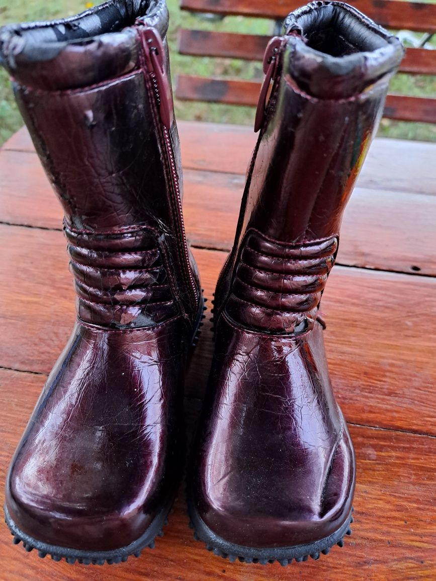 Buty na zimę dla dziewczynki lakierowane