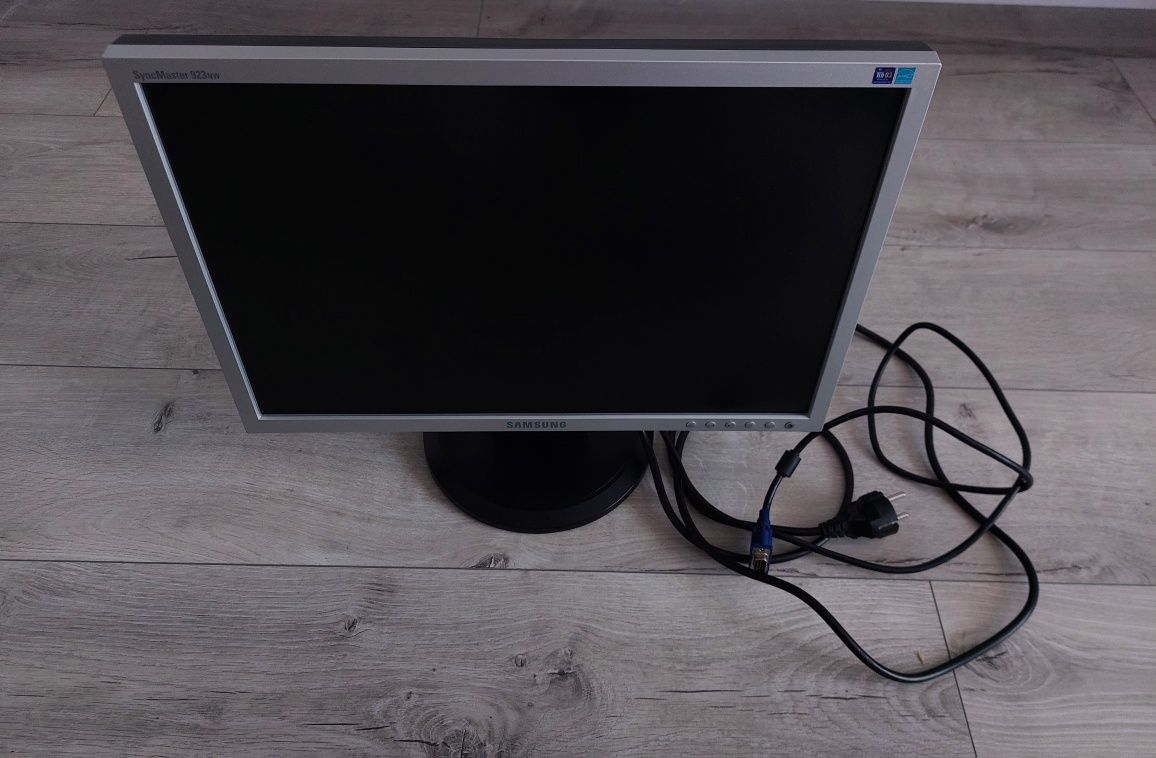 Монітор Samsung SyncMaster 923 NW