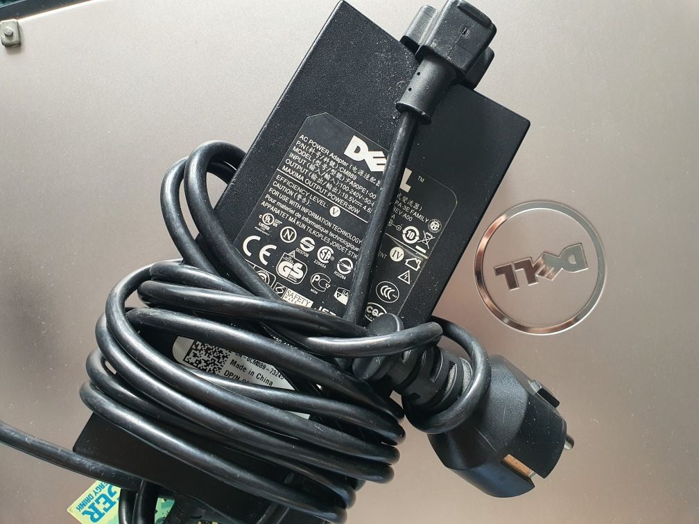 Dell Vostro 3700