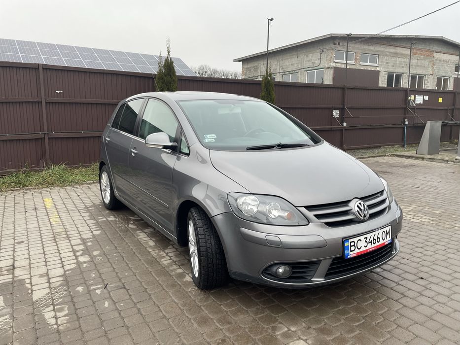 Volkswagen golf plus