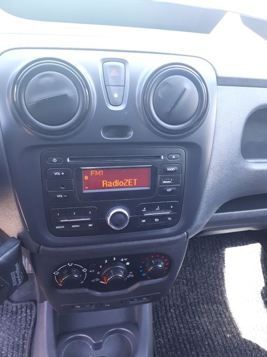 Ramka obudowa radia Dacia Dokker ,Lodgy