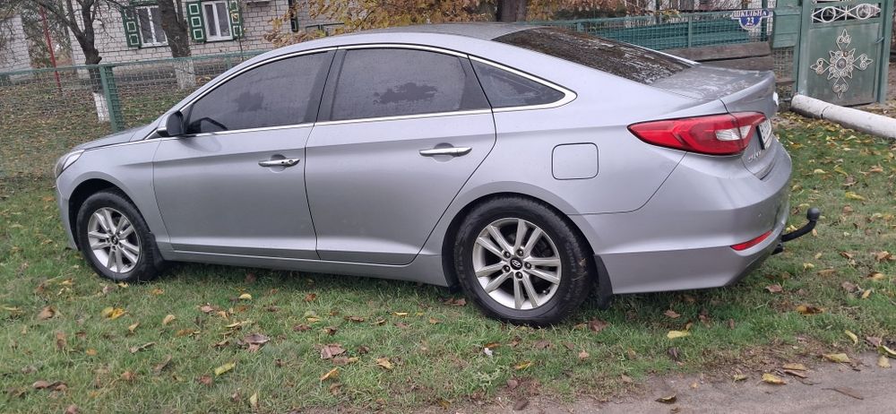 Автомобіль Хюндай Соната