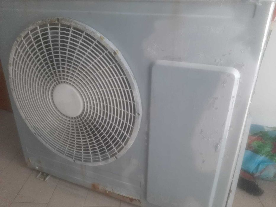 Máquina exterior Ar condicionado (para peças)