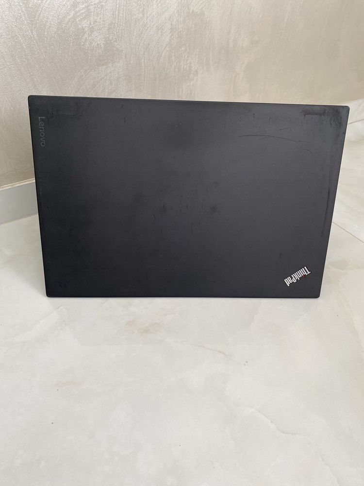 Ноутбук ThinkPad T560