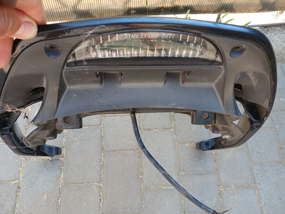 Спойлер зі стопом Suzuki Burgman SkyWave