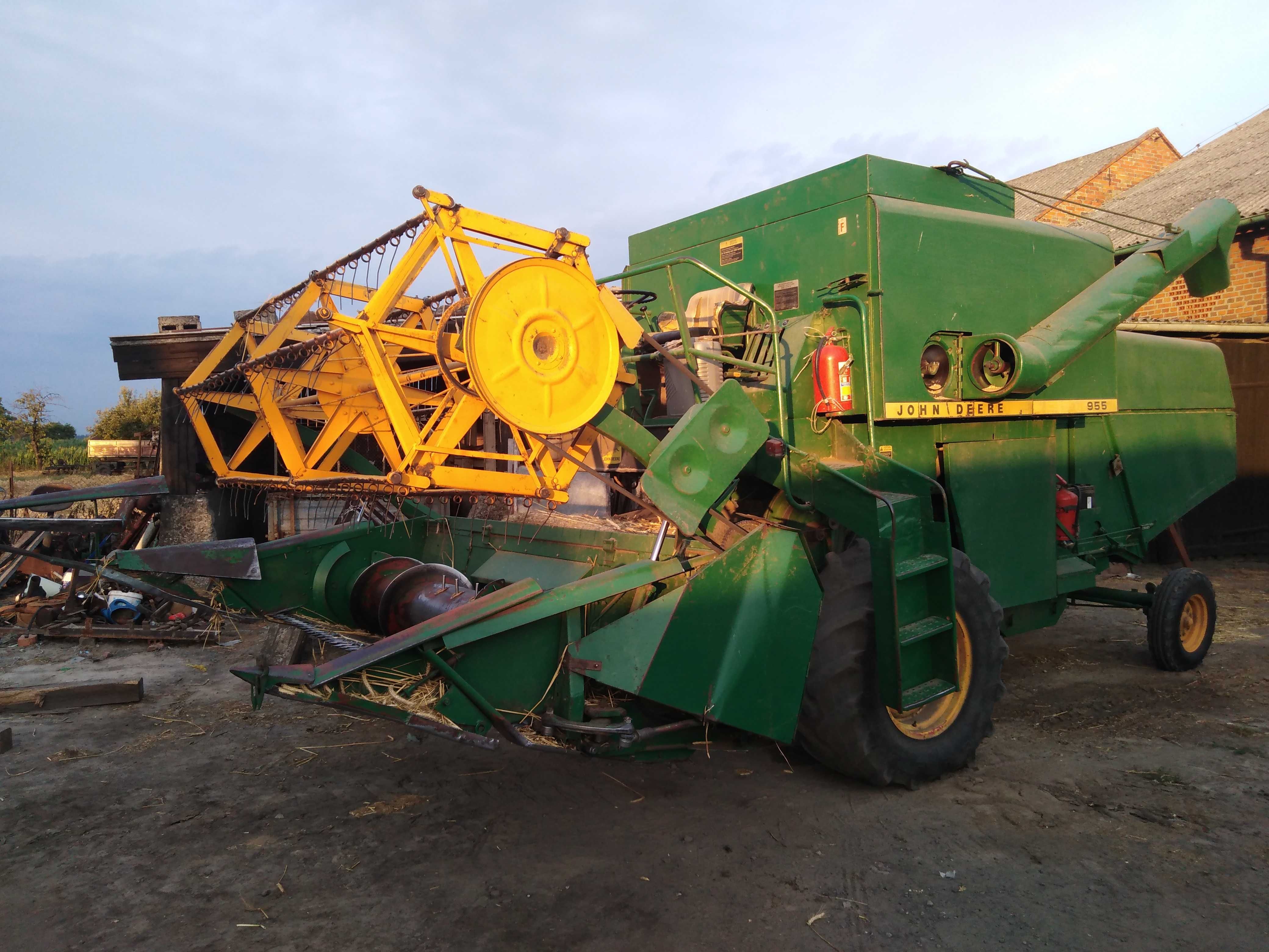 John Deere 955/ Kombajn zbożowy/ John Deere