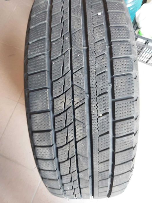 Opony Firemax FM805+ ZIMOWE 215/55/17" jak nówki