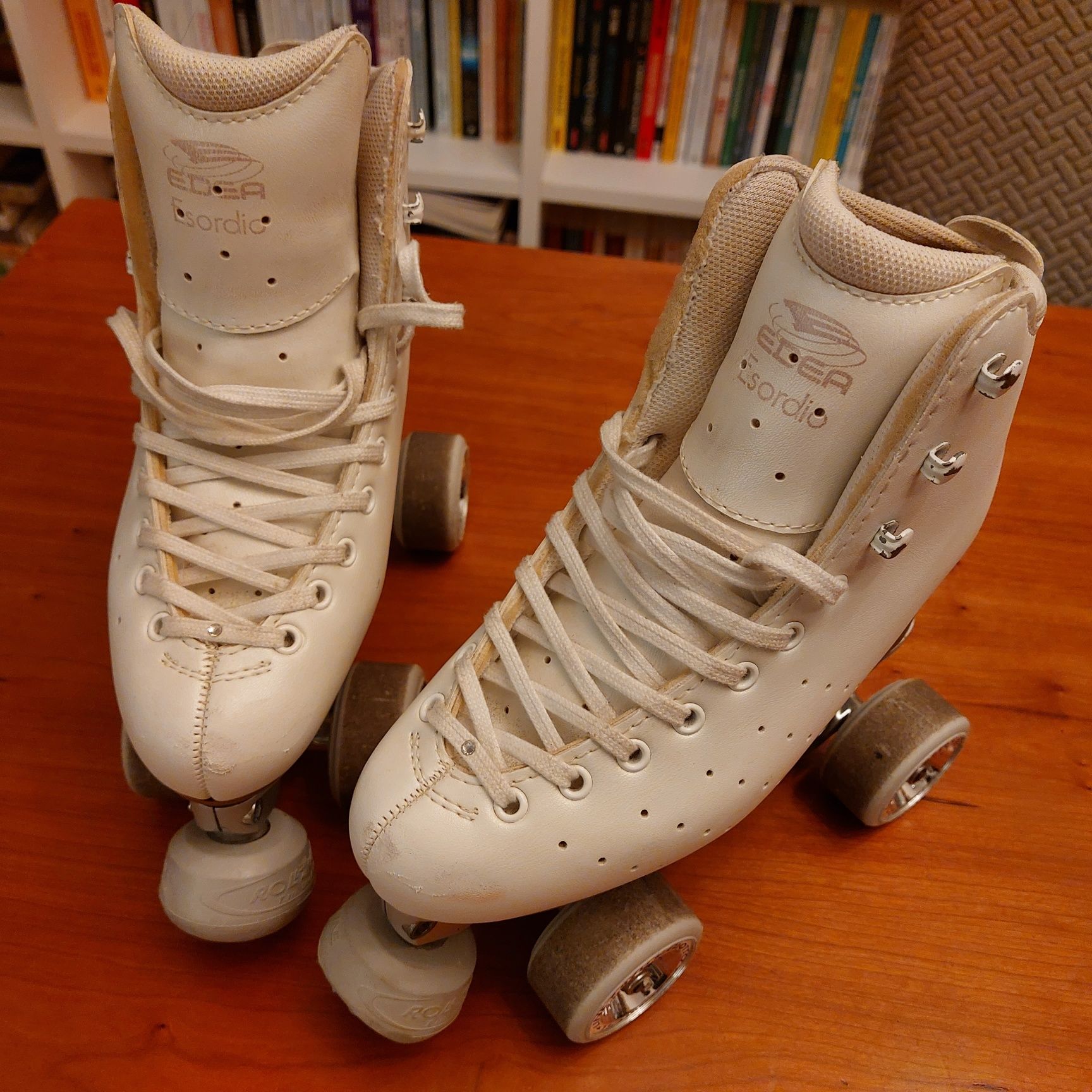 Patins de patinagem artística