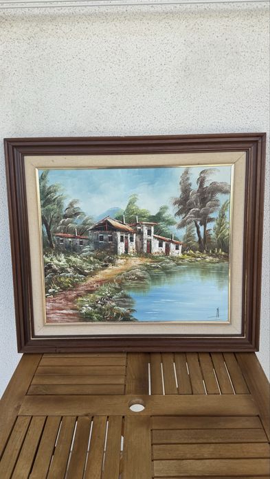 Quadro Decorativo – Casa Rústica à Beira de Lago (Assinado)