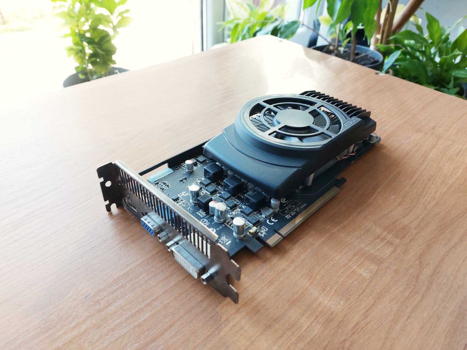 Karta graficzna ASUS Radeon HD 5770 1GB