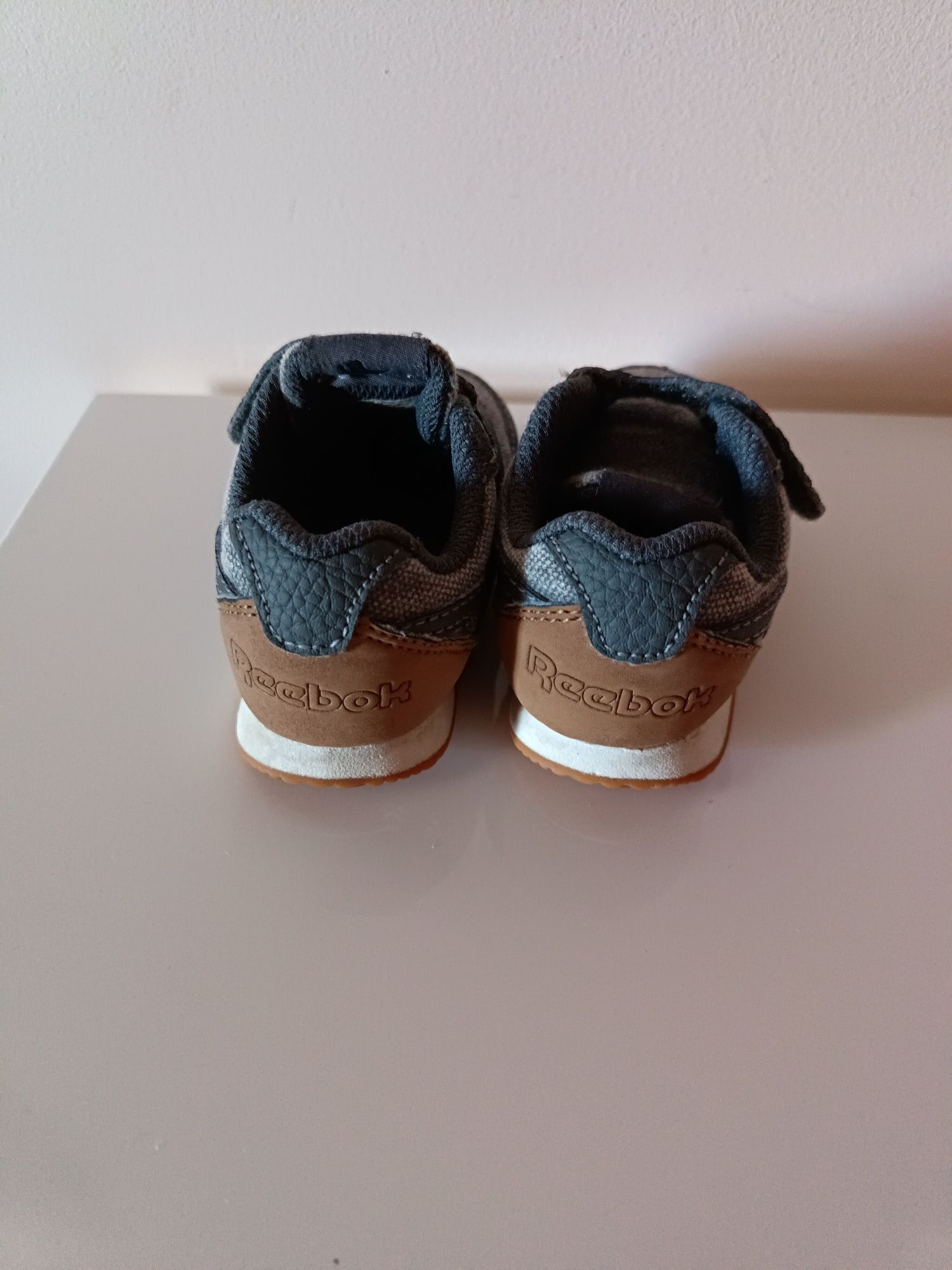 Reebok tamanho 21