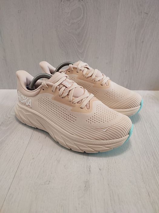 Hoka arahi 7  37.5-23 сантиметрів