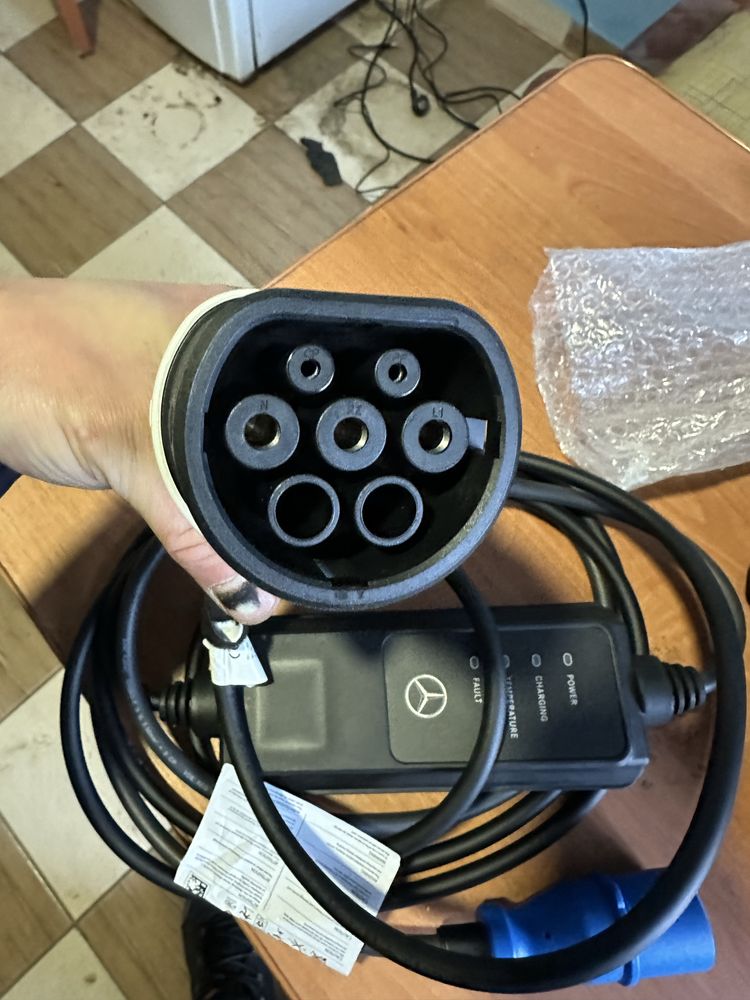 Зарядка mercedes 3,6kw,220v,16a,a0005837403