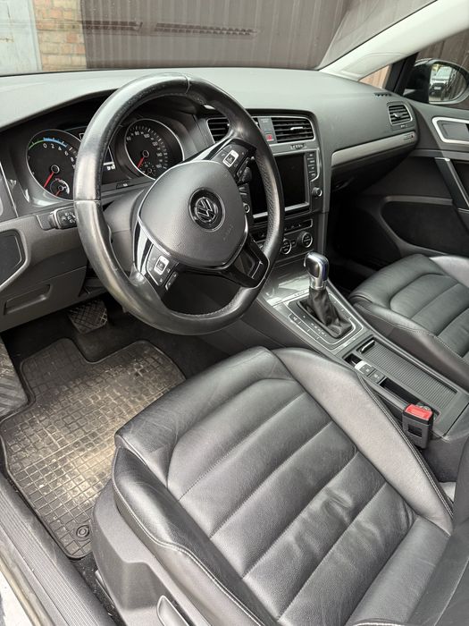 Продам  e - Golf