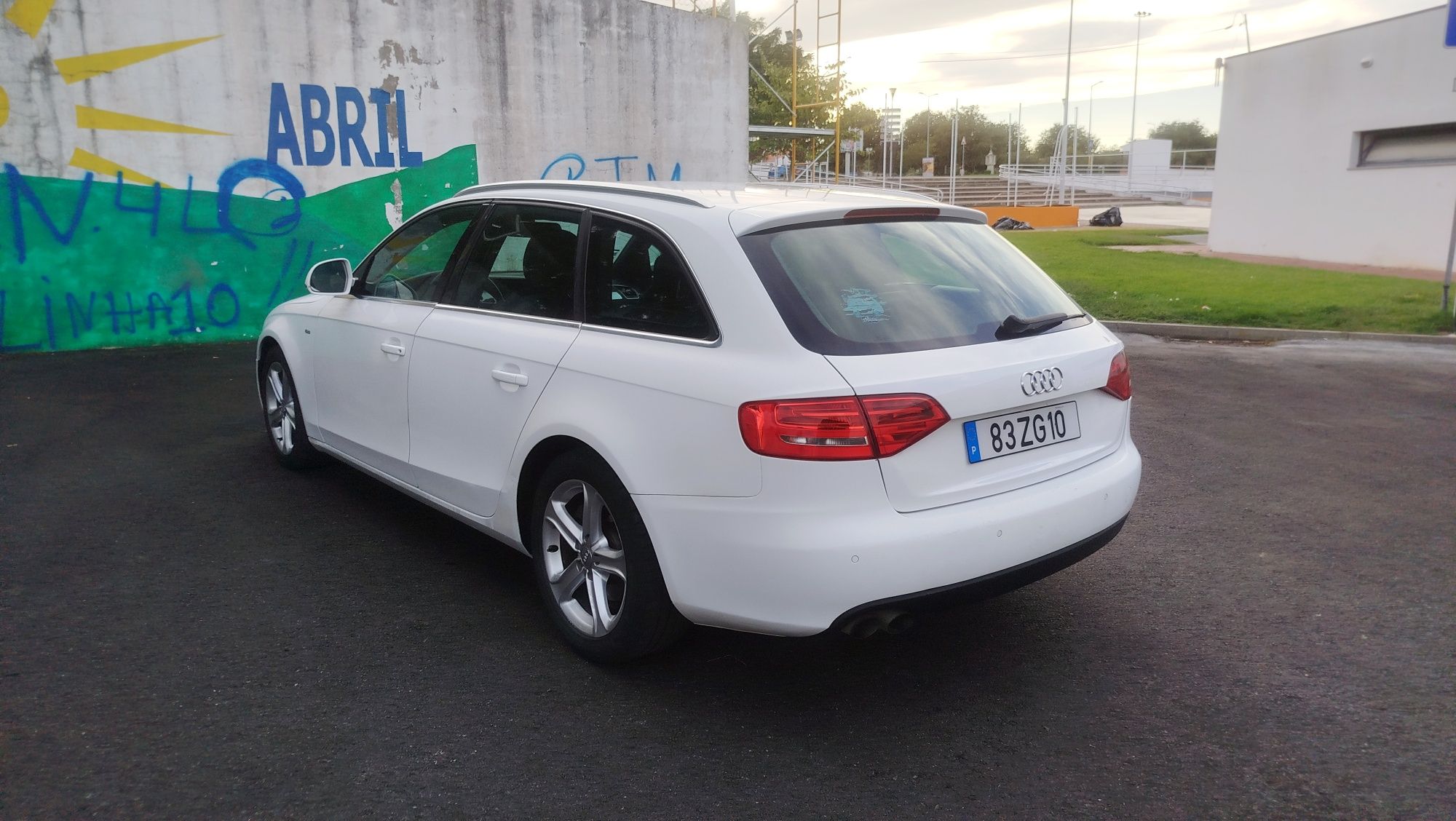 Audi A4 b8 s-line 2.0tdi 143cv 2008/12