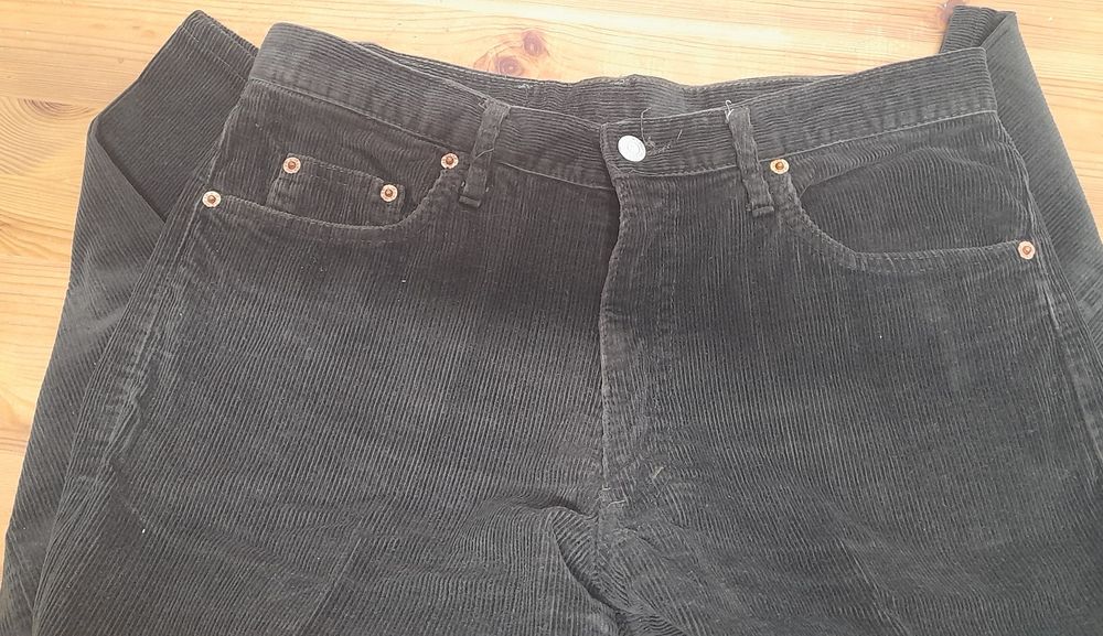 Calças de bombazine