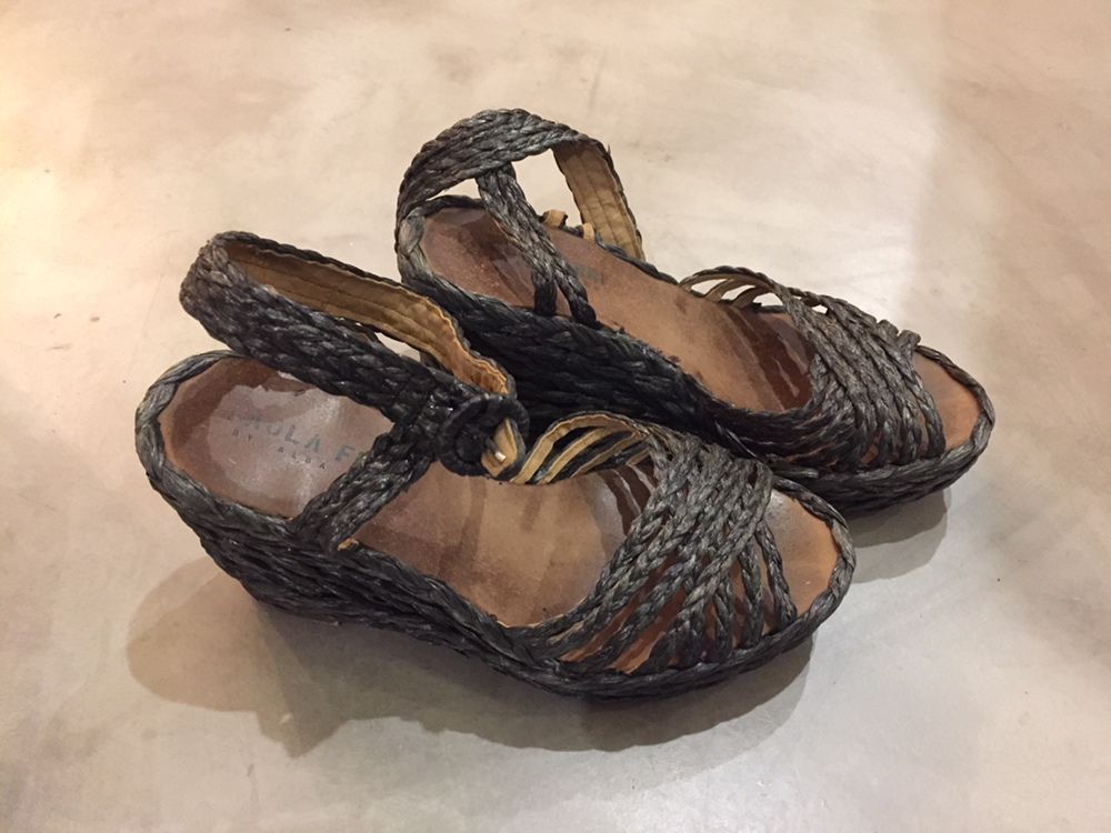 Sapatos Paola Ferri 37