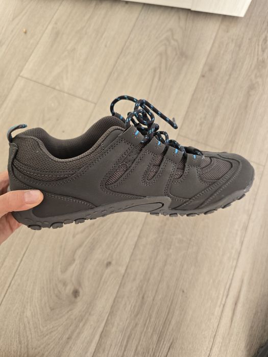 Нове чоловіче взуття 41 розмір