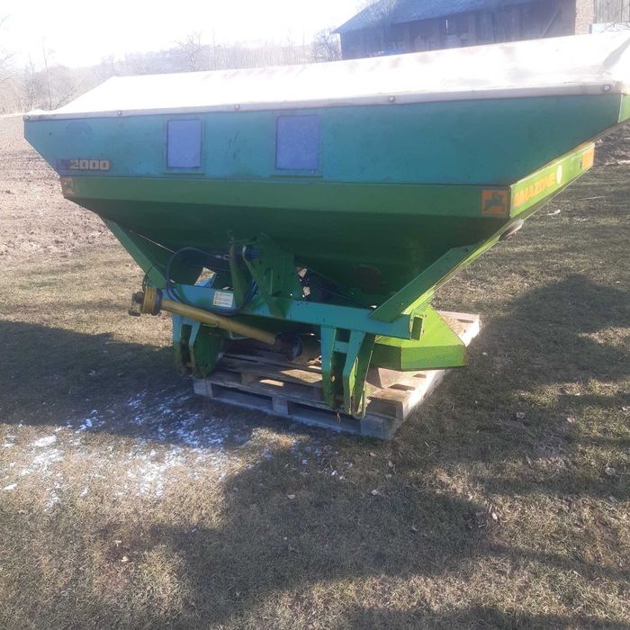 Rozsiewacz do nawozów Amazone zam zau