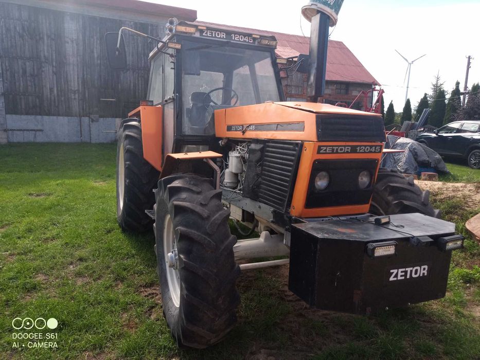 Ciagnik Zetor12045