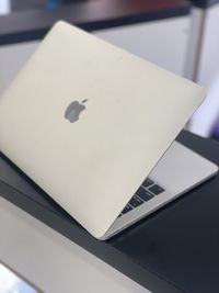 Макбук Apple MacBook Pro 13”, Silver 2017р., і5, SSD 256gb, 8gb ОЗУ