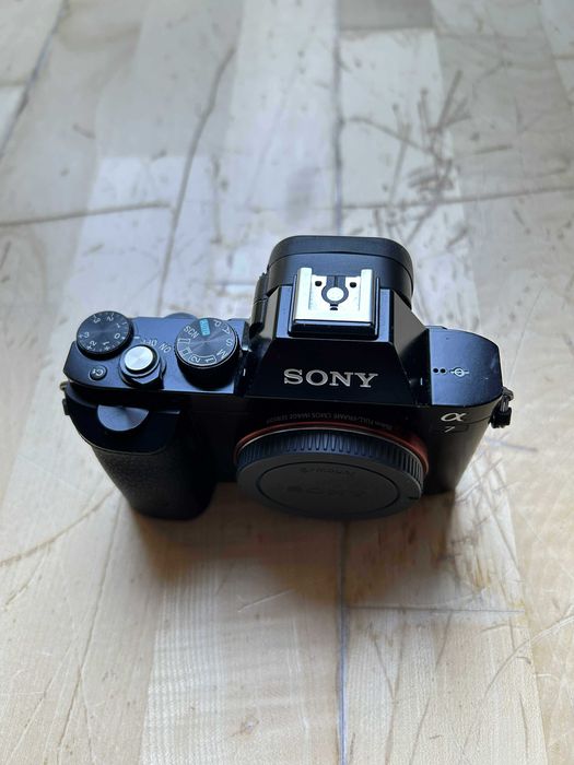 SONY Alpha A7 cyfrowy pełnoklatkowy aparat bezlusterkowy