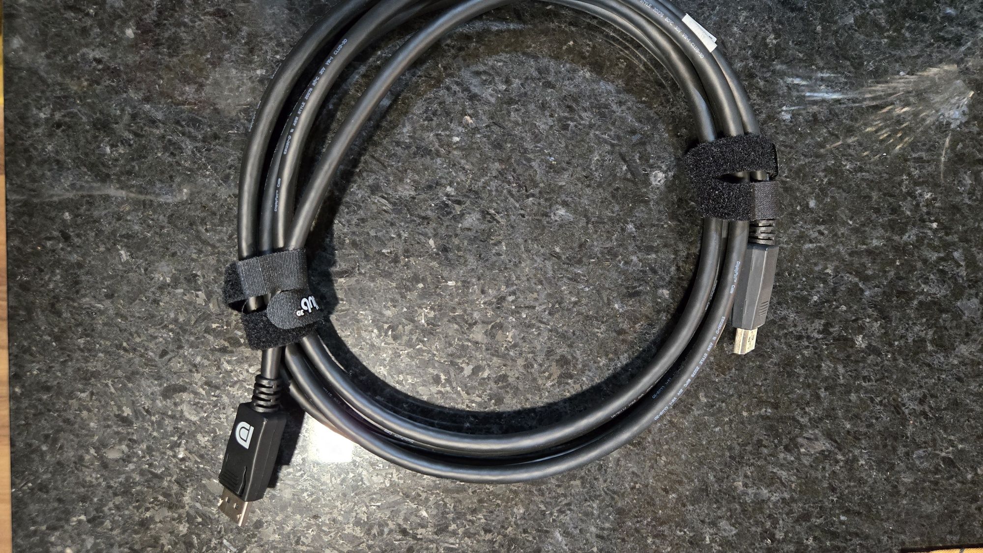 Cabos displayport e Hdmi e micro Hdmi 4k e 8k