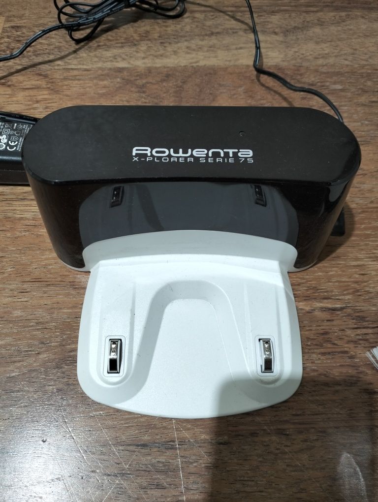 Продам моющий робот пылесос rowenta Xplorer 75