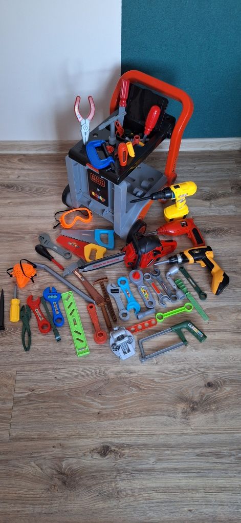 Narzędzia dla dzieci, Wózek narzędziowy 2w1 Black Decker 2 wiertarki,
