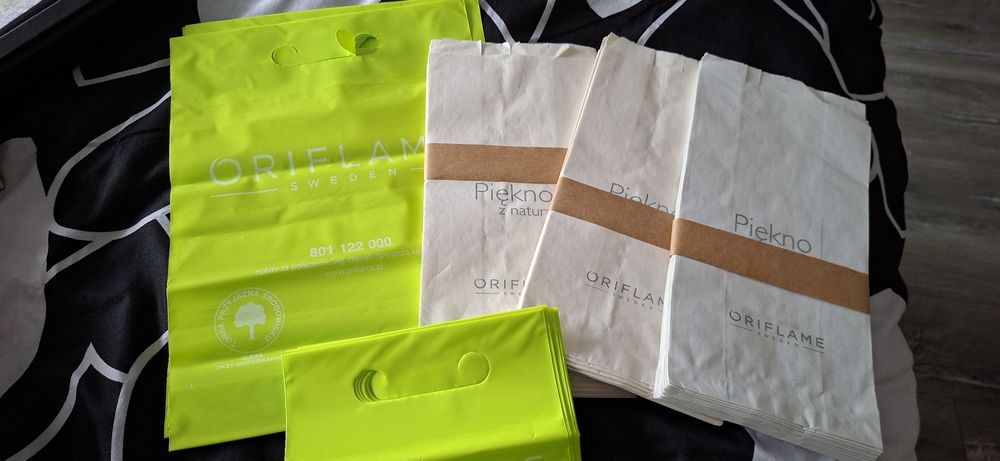 Oryginalne torebki na kosmetyki Oriflame