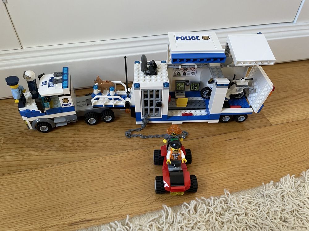 LEGO City 60139, Centro de Comando Móvel