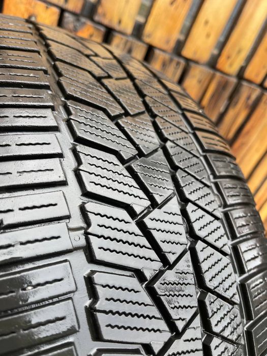 Б/у шини 245/40 r20 Continetal 24 рік