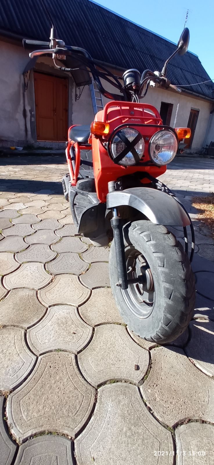 скутер Honda zoomer