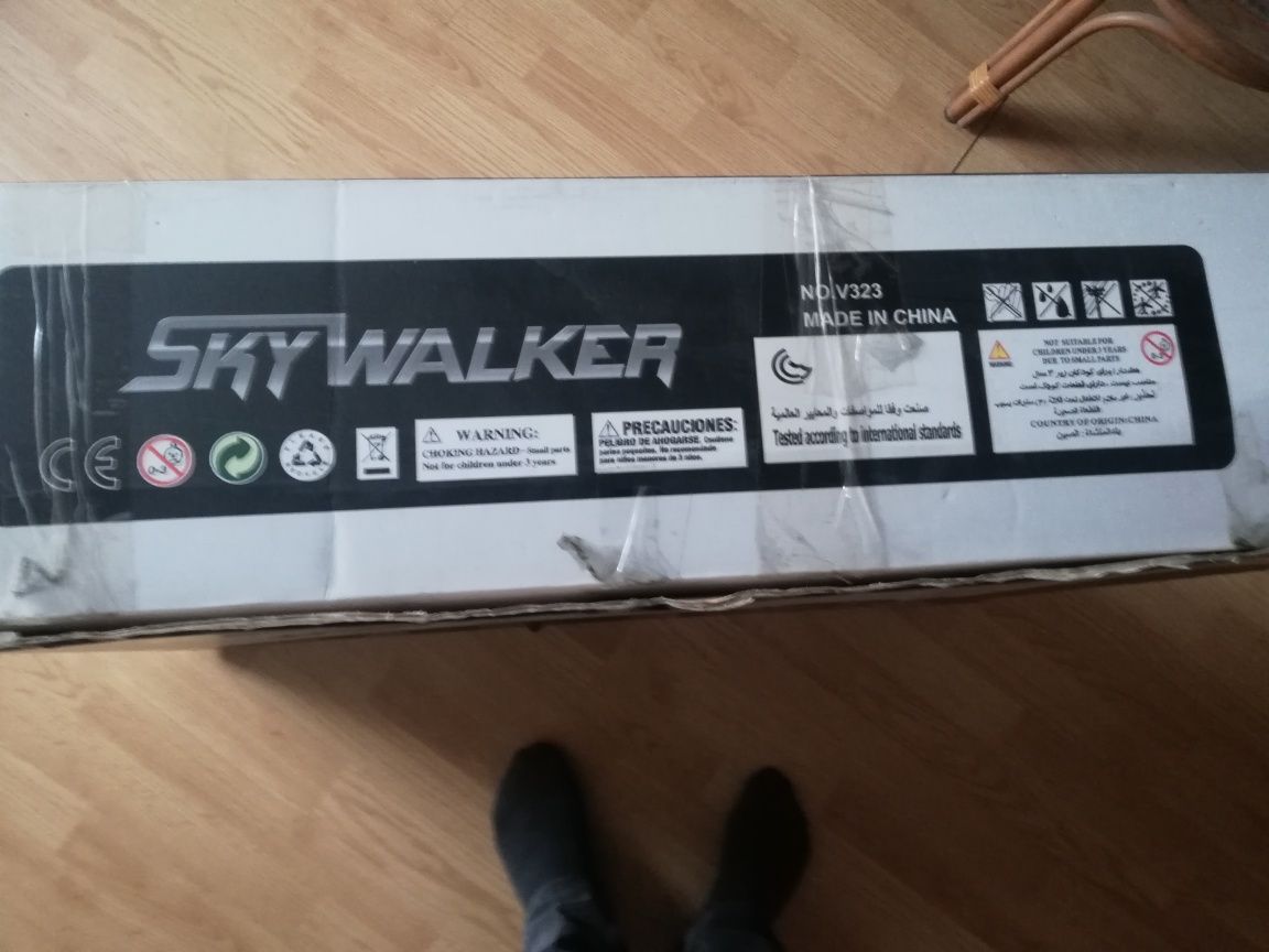 Dron SKY WAKER wltoys