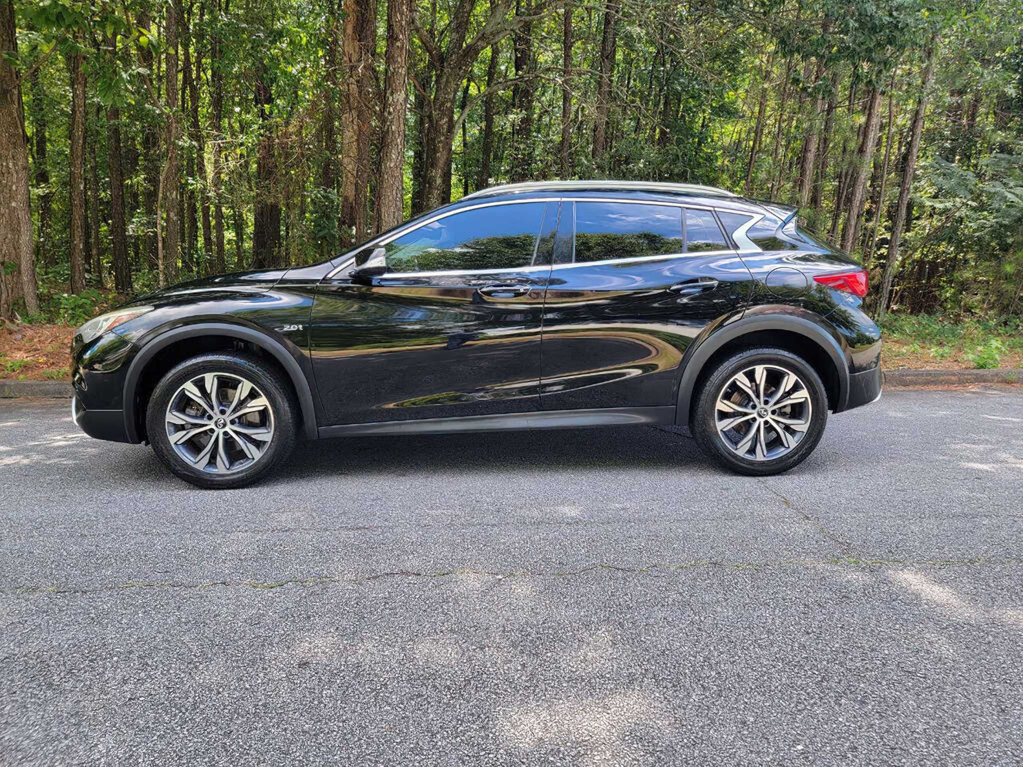 Infiniti QX30      2017