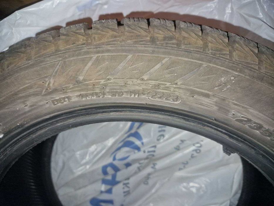 Hankook Winter I*Cept X RW10 235/50 R18 97T комплект 4 шт.