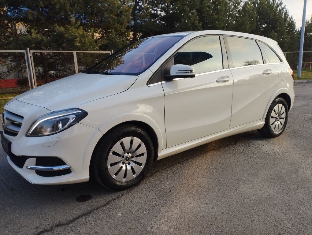 Mercedes B 250 електро 2015 31 kwt