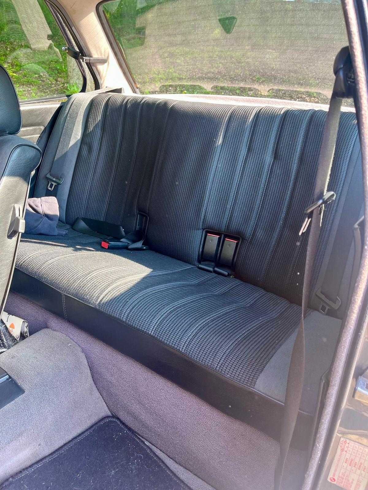 BMW E30 318I coupe