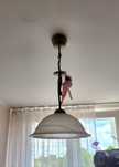Lampa wisząca z mosiądzu.