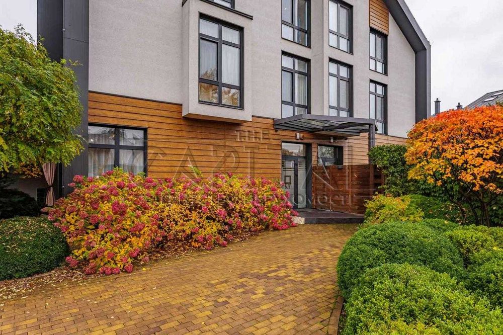 Оренда / Будинок
Київ, Голосіївський район, вул. Лютнева, 58