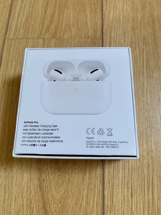 CAIXA airpods pro Apple