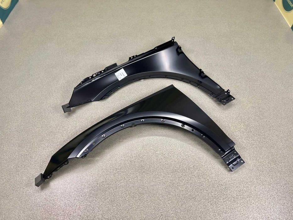 Крило AUDI Q5  ( FY ) 80A821106A / 80A821105A