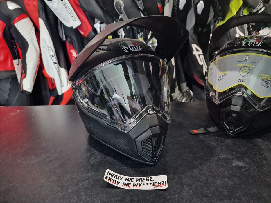 MotoSzafa Kask AGV AX9 - MATT CARBON 'L !Sklep! !Promocja!