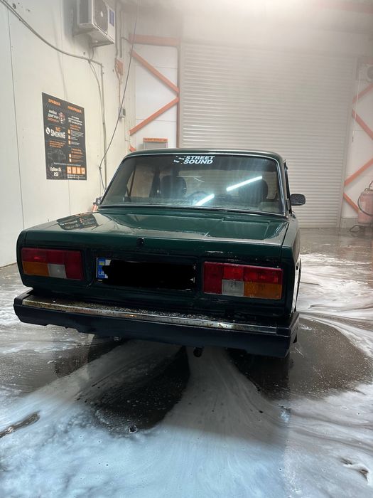 Продам ваз 2105 с переоформление срочно!