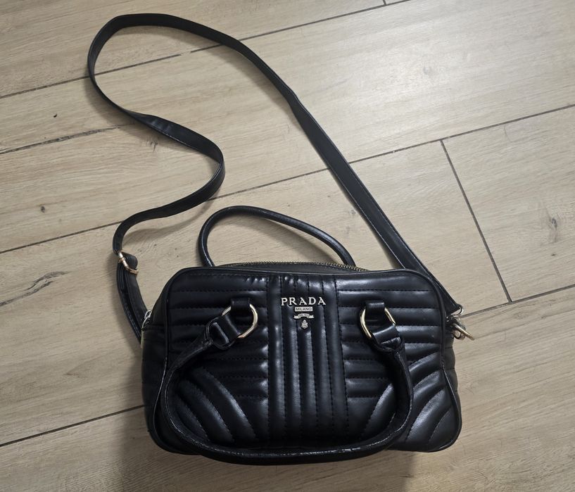 Czarna damska torebka