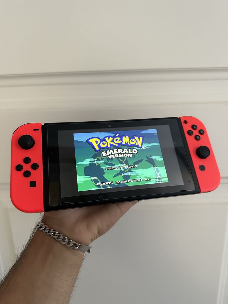 Nintendo Switch V1 (Desbloqueada, 286gb, 100+ Jogos, Gameboy/DS)
