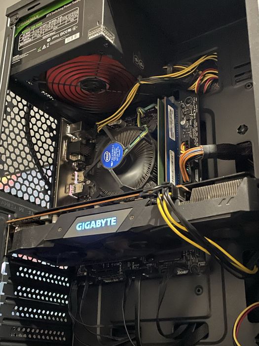 RX 5600 XT | i7-8750 | 16GB DDR4 | 512GB SSD | 500W Ігровий ПК