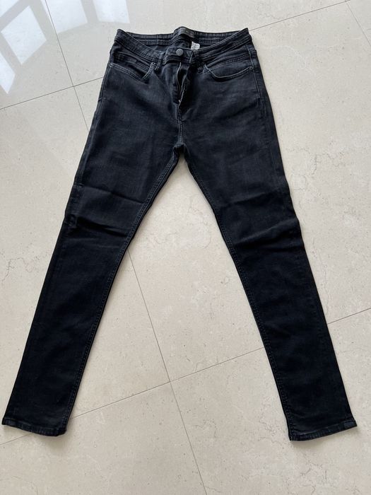 Calça skinny preta