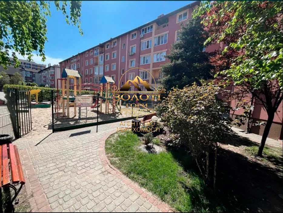 Продаж 2- ї квартири село Софіївська Борщагівка, ЖК"Щасливий"
